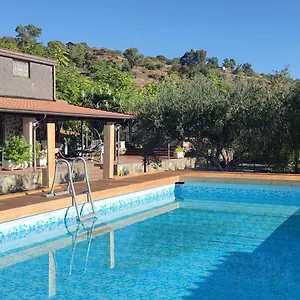 Peri Peri Etna Villa