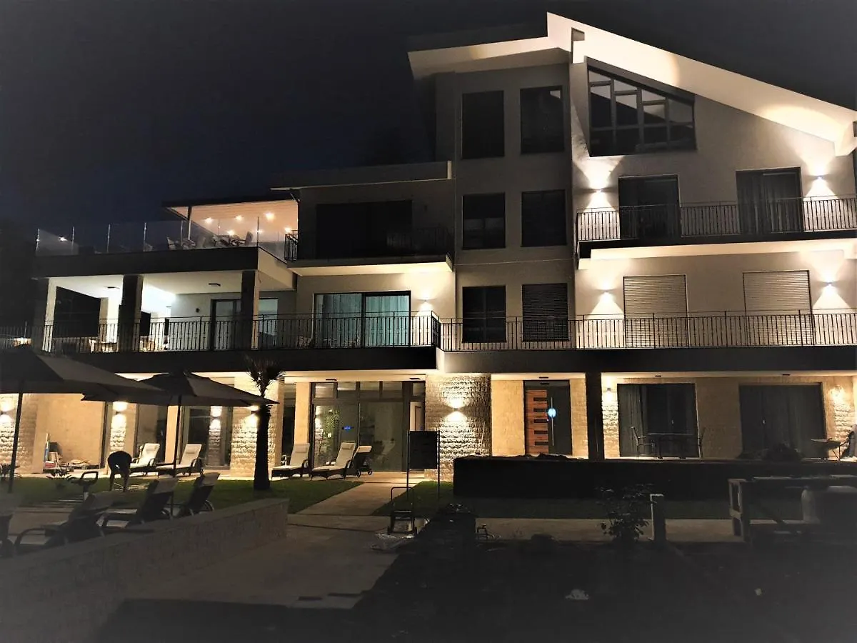 Villa Rita Pool & Spa Mascalucia Homestay